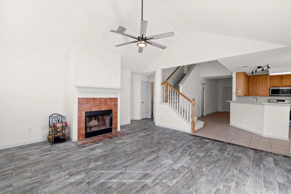 Photo of 202 E Custers Creek BND