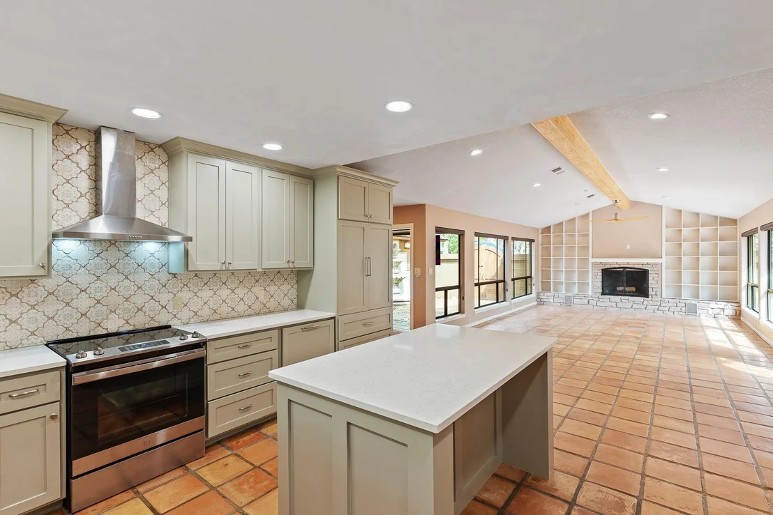 Photo of 206 Blue Ground