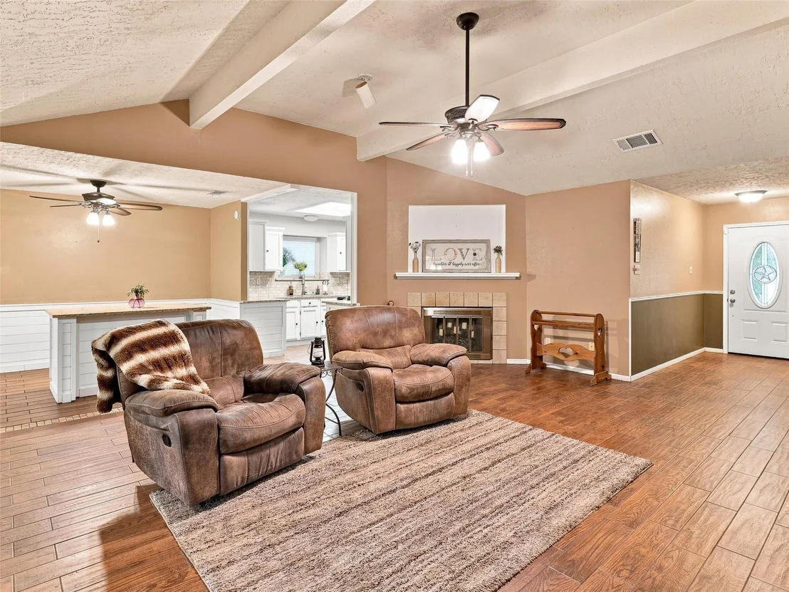 Photo of 1509 Quail Run RD