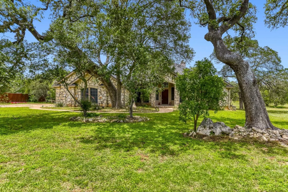 Photo of 330 Humphrey DR