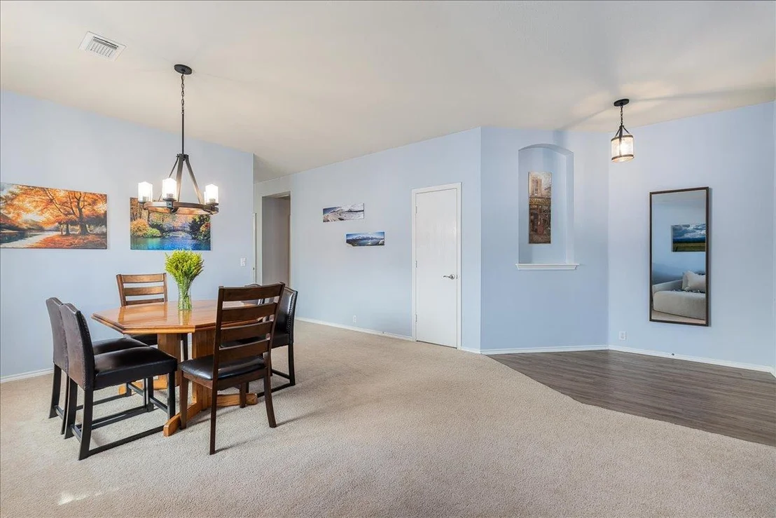 Photo of 15001 Lantern DR