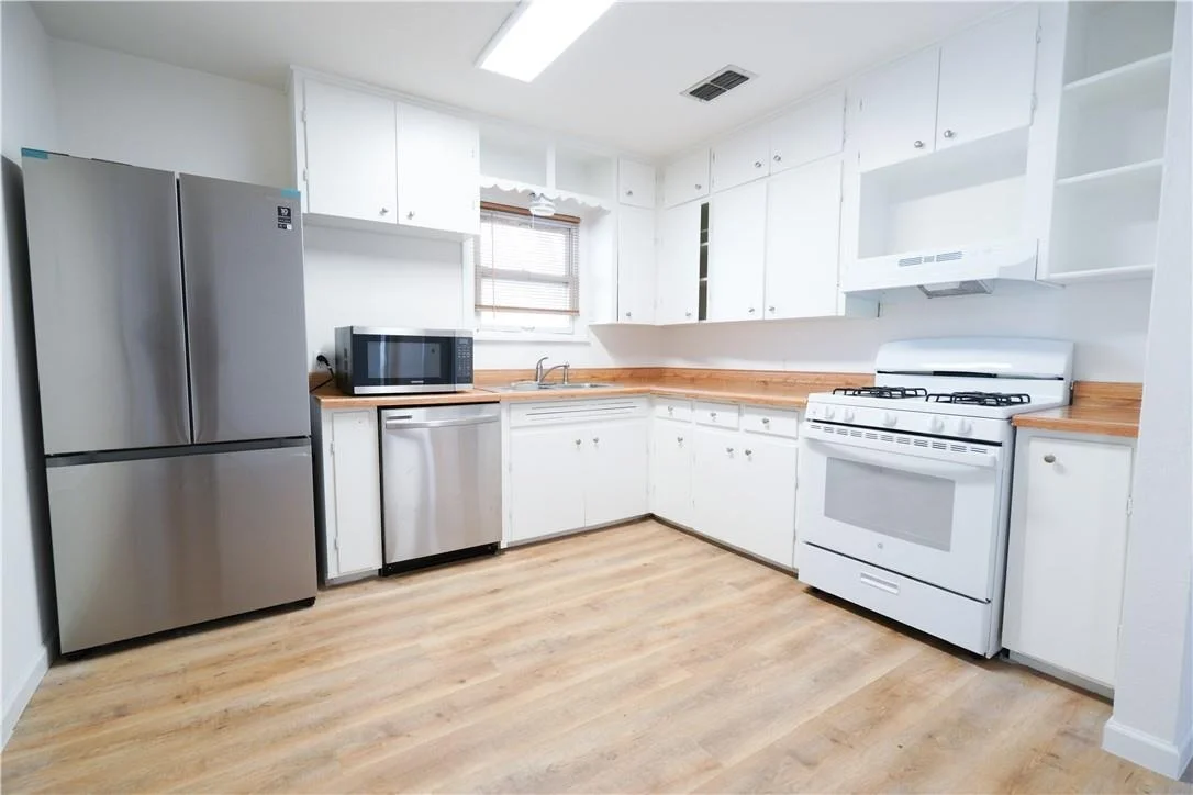 Photo of 5516 Joe Sayers Ave
