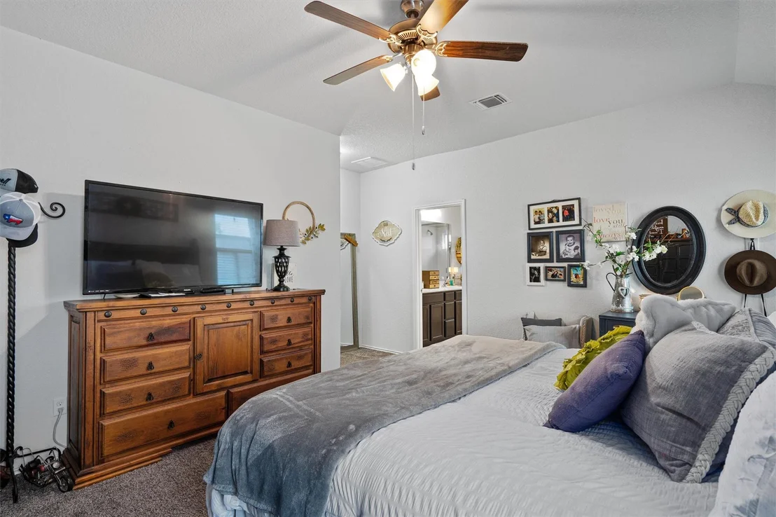Photo of 138 Beth Ann LOOP