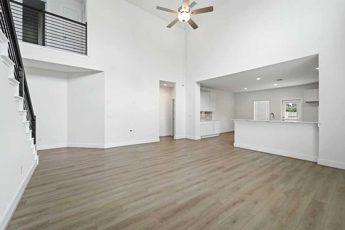Photo of 301 Gene Ray Ave