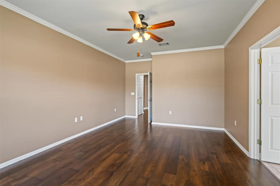 Photo of 127 Durango TRL