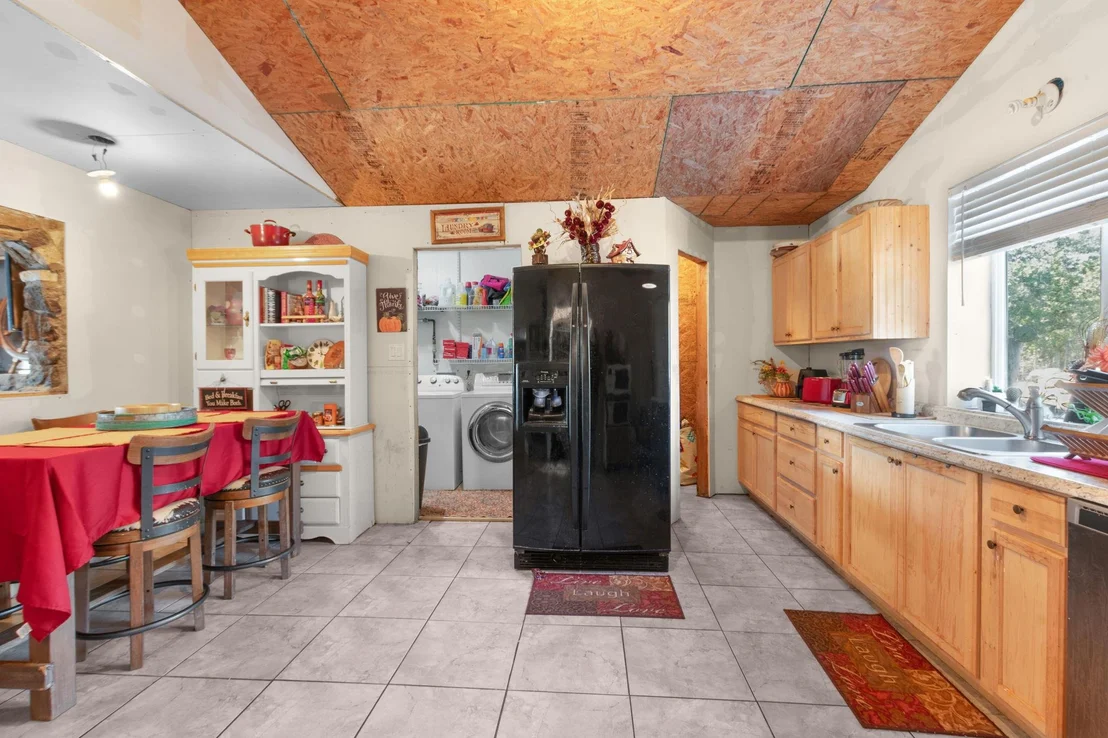 Photo of 835 Whited ST