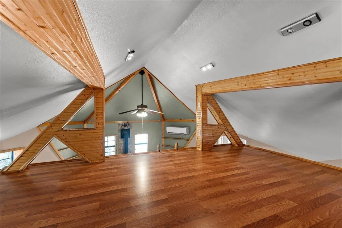 Photo of 138 Forest LN