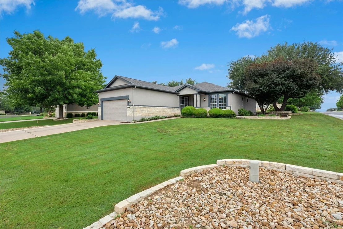 Photo of 202 Palmetto DR