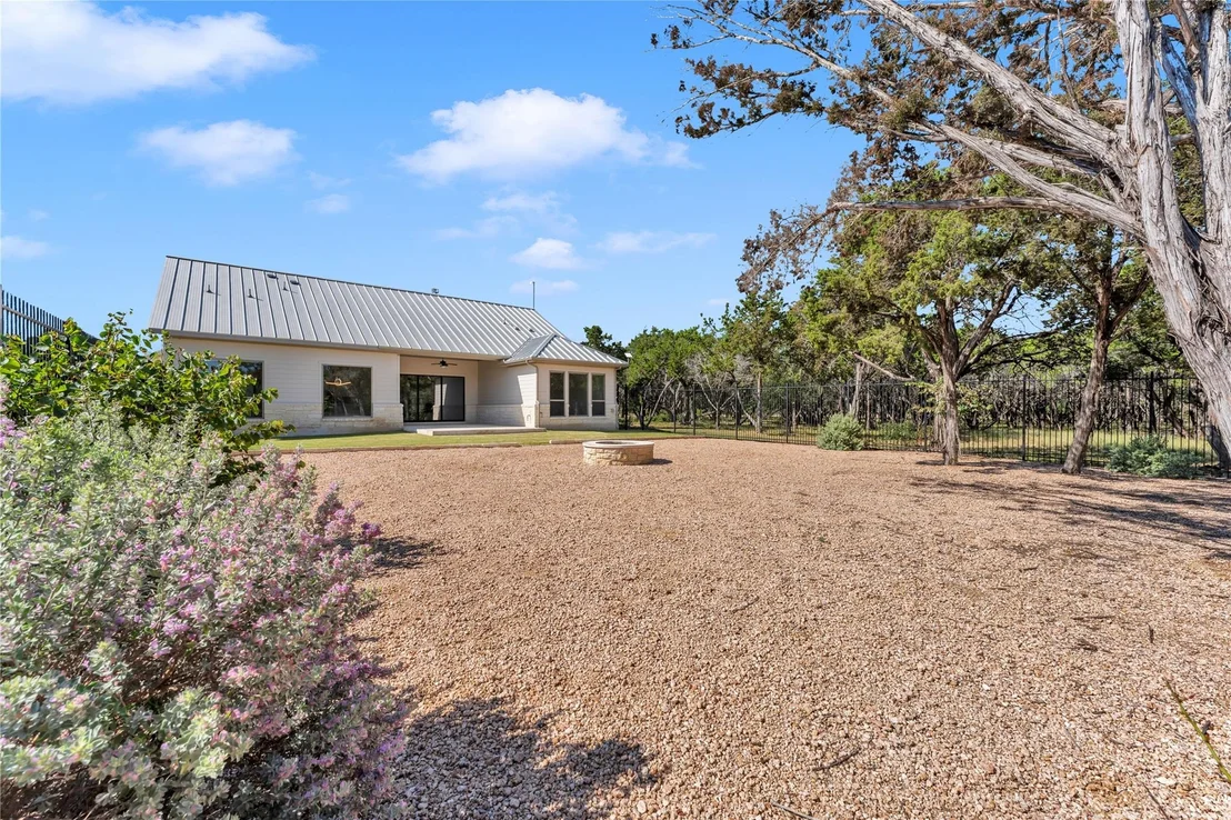 Photo of 2140 Carpenter LOOP
