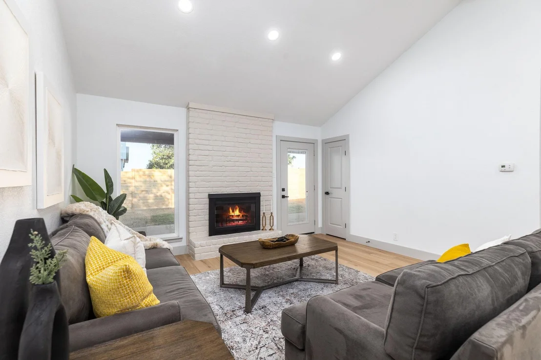 Photo of 1106 Echo LN