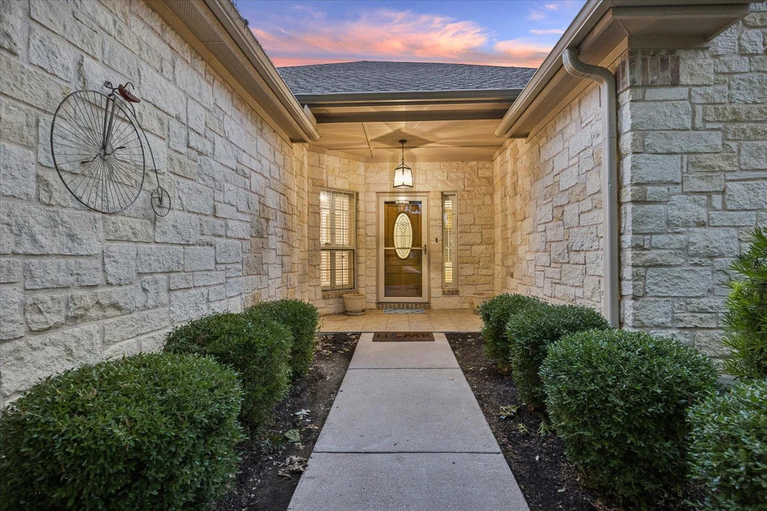Photo of 300 Brazos DR