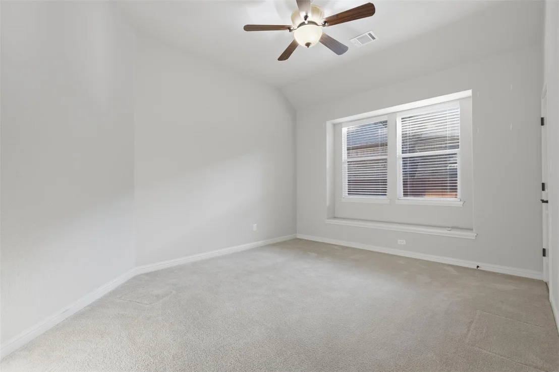Photo of 3920 Sapphire LOOP