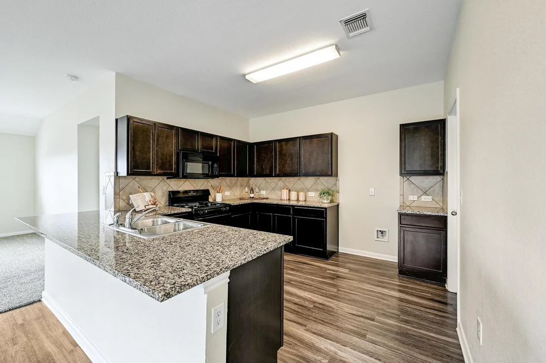 Photo of 245 Voss