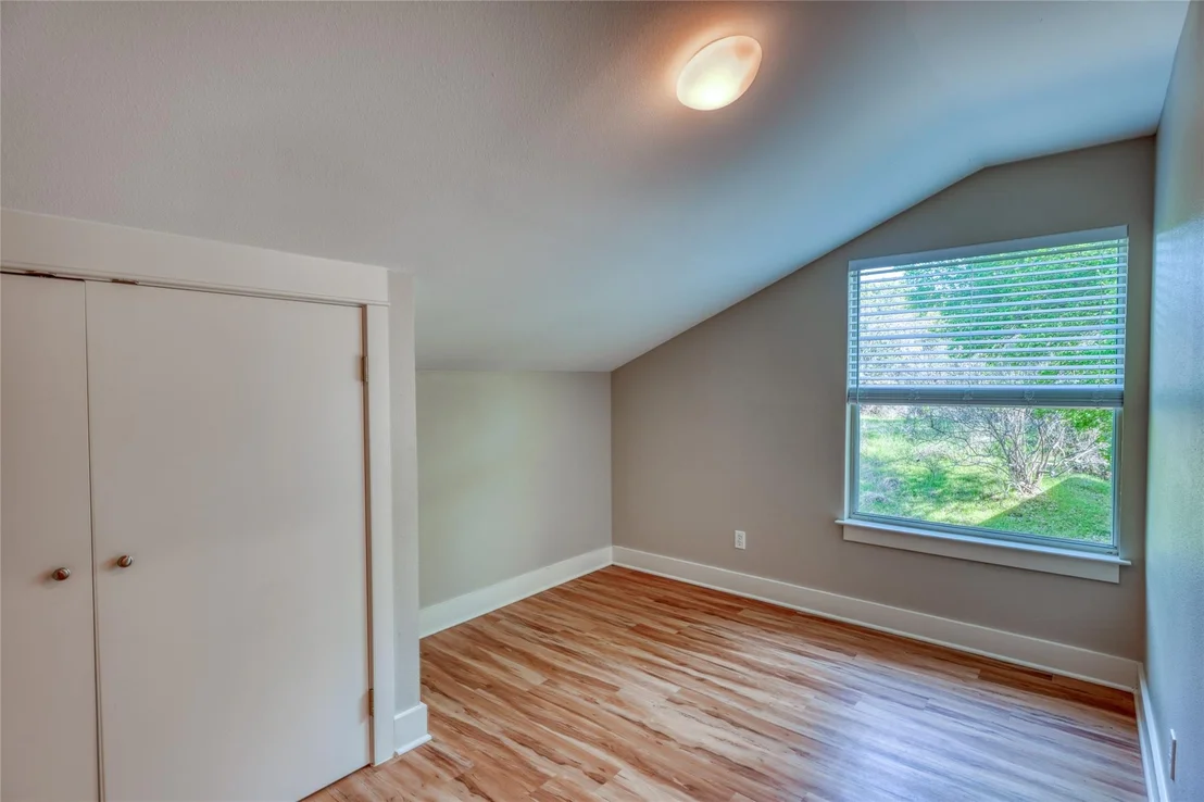Photo of 535 Greenridge RD