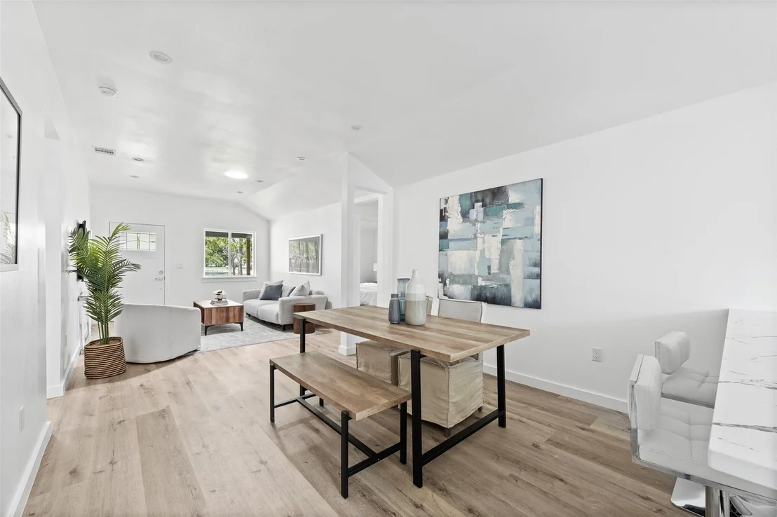 Photo of 1101 W Avenue C