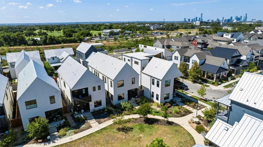 Photo of 3811 Taniguchi ST