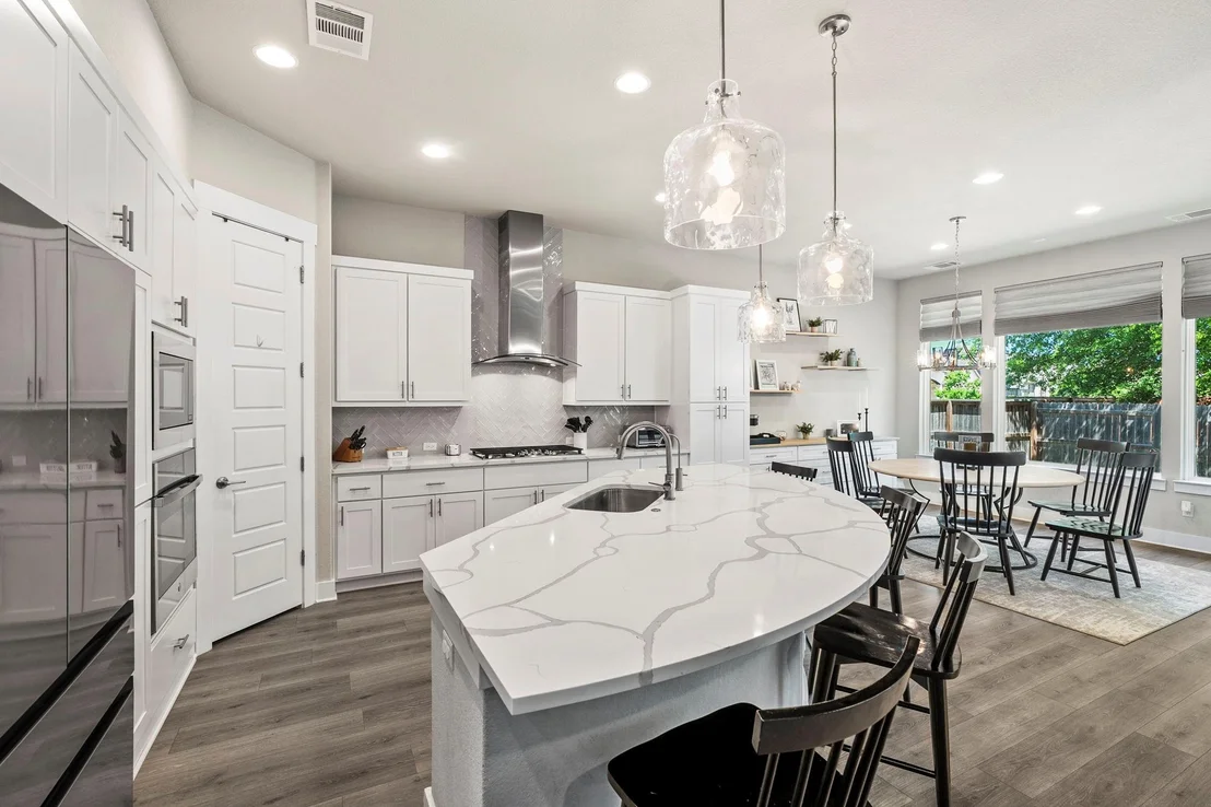 Photo of 700 Whitetail DR
