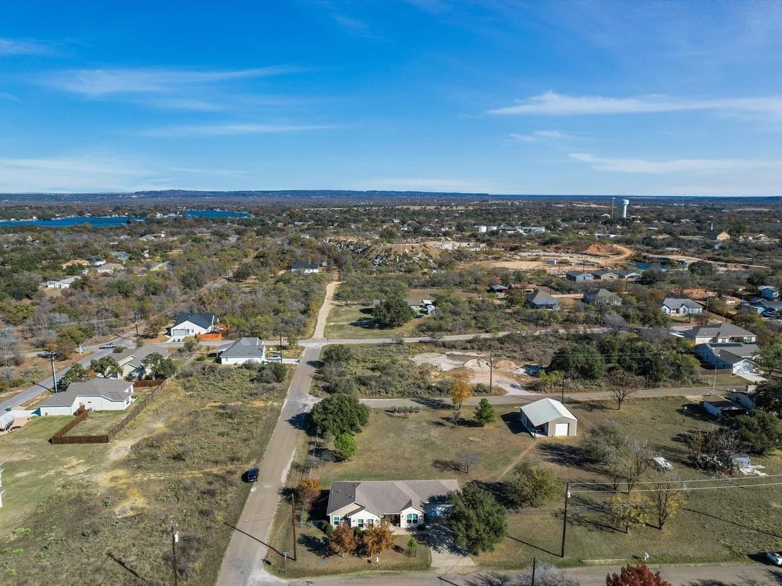 Photo of 154 W Pine DR