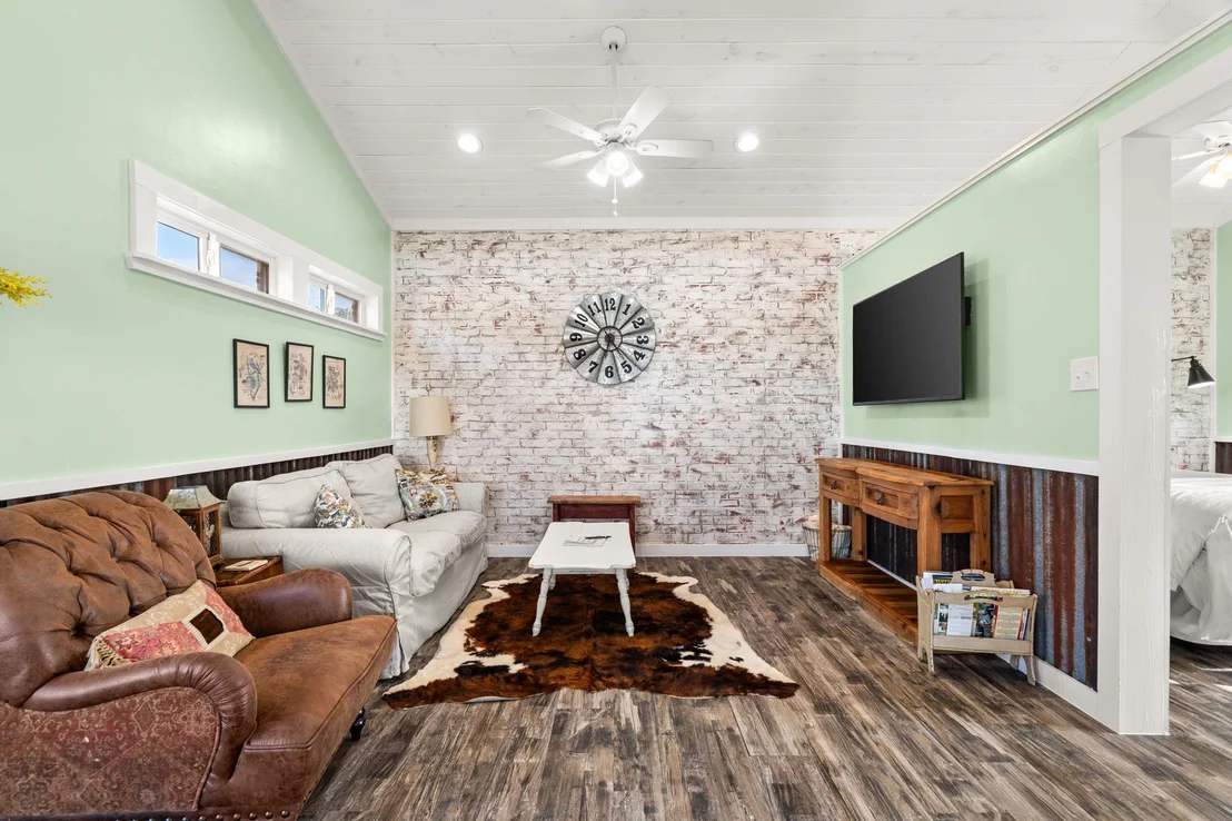 Photo of 365 Billy Sisson RD