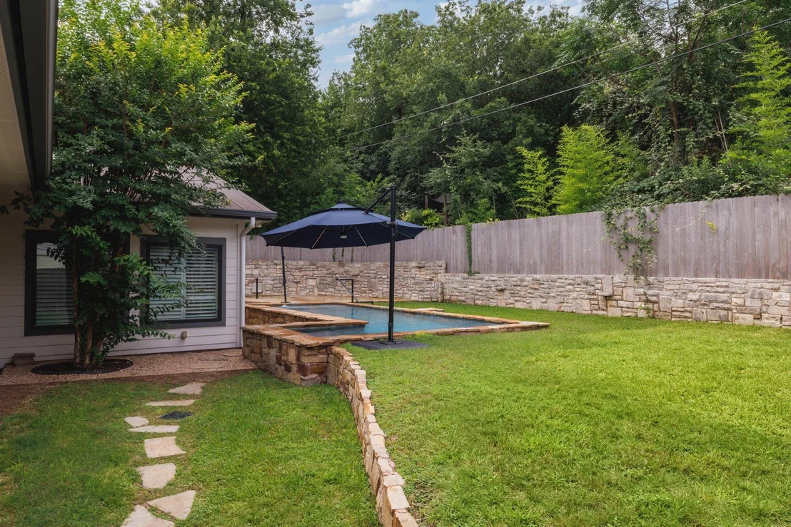 Photo of 3511 Arrowhead DR