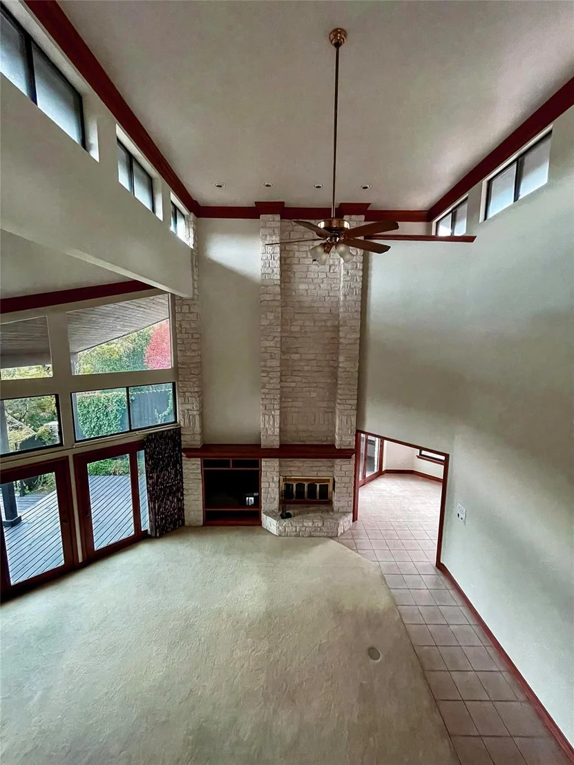 Photo of 4324 Far West BLVD