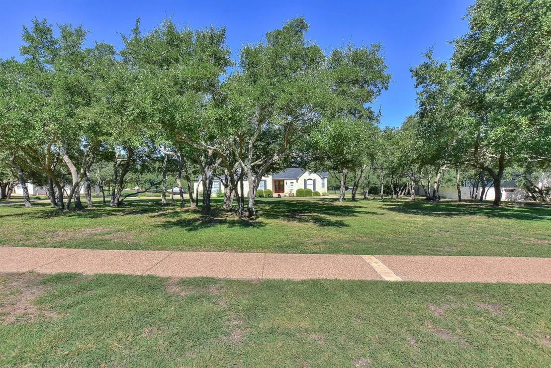 Photo of 204 Goldridge DR