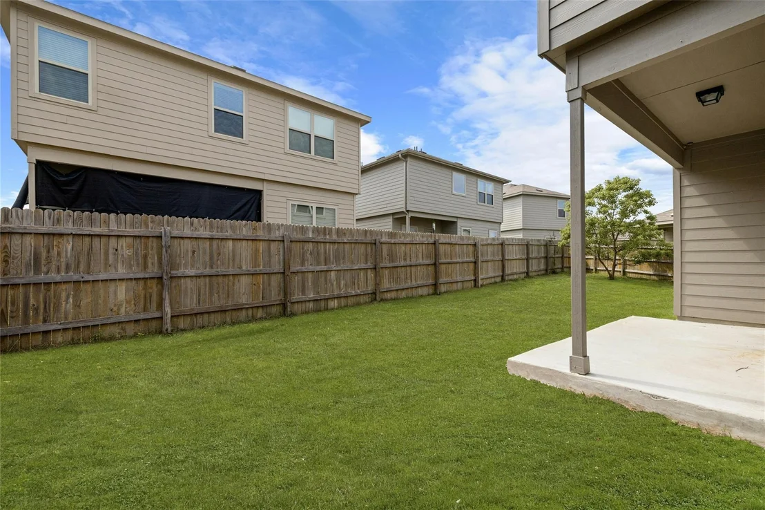 Photo of Unit 20C at 317 Circle WAY