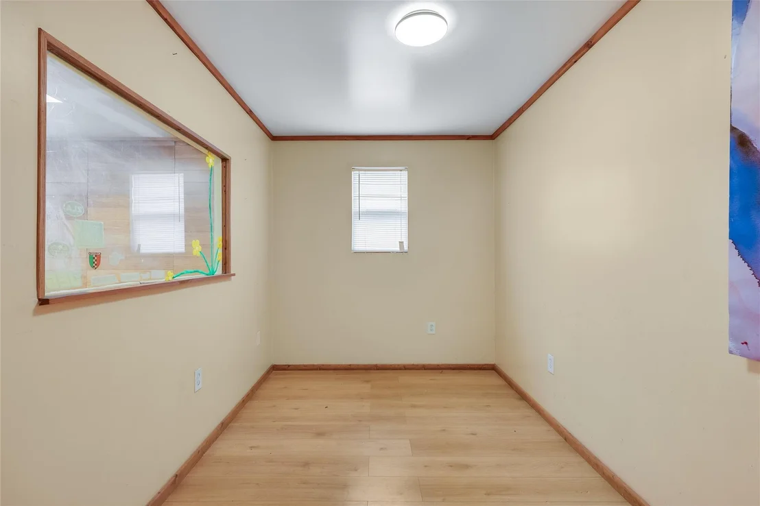 Photo of 1105 Farm ST