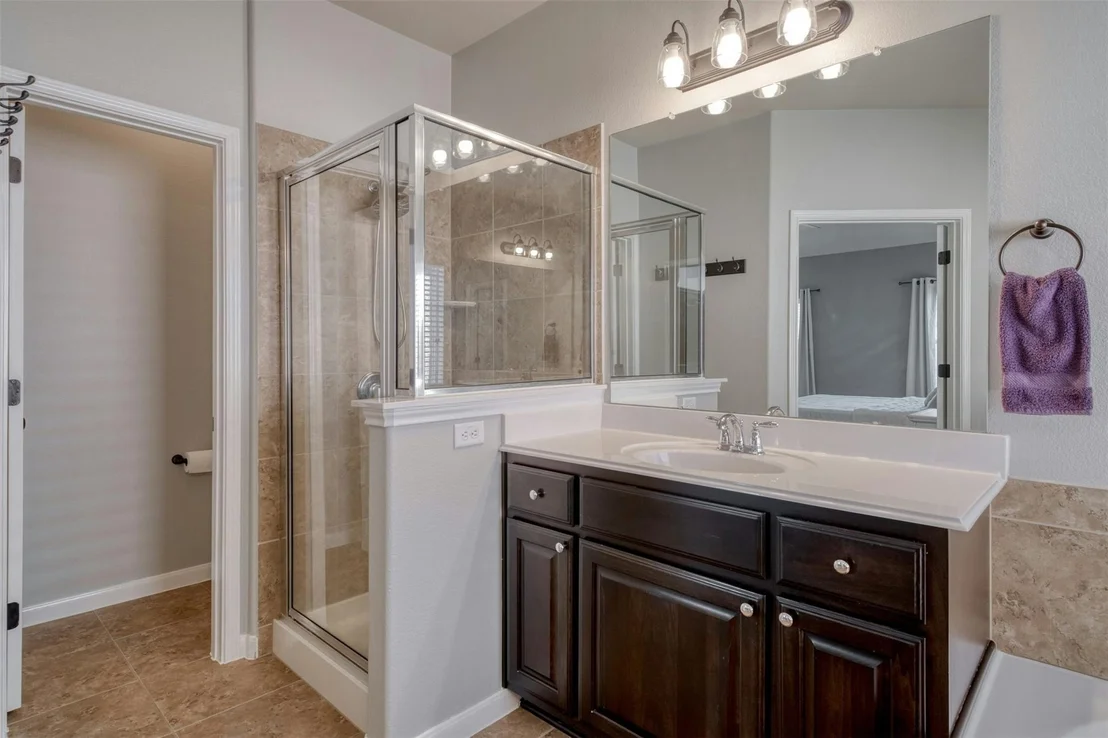 Photo of 213 Hendelson LN