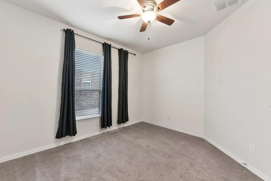 Photo of 225 Shirley DR