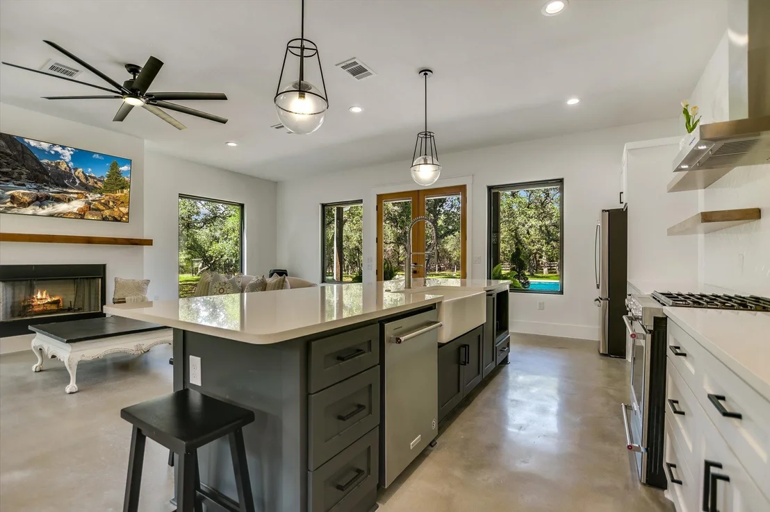 Photo of 400 Creekside DR