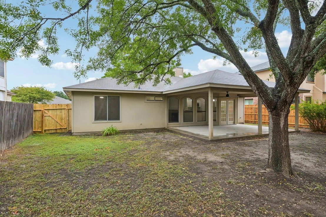 Photo of 500 Britni LOOP