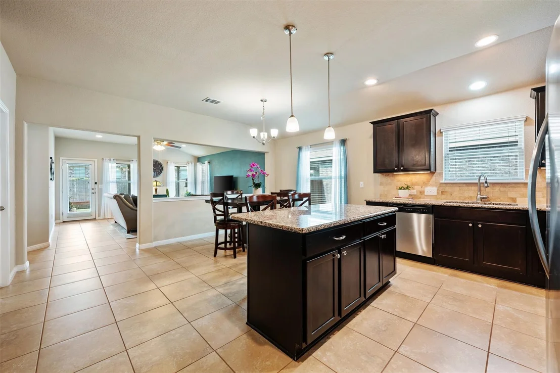 Photo of 604 Longhorn Cavern RD