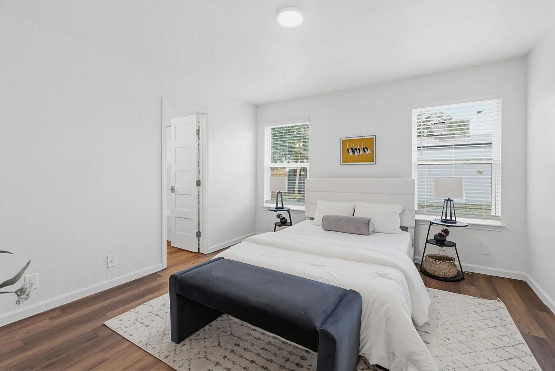 Photo of 114 Loryn DR