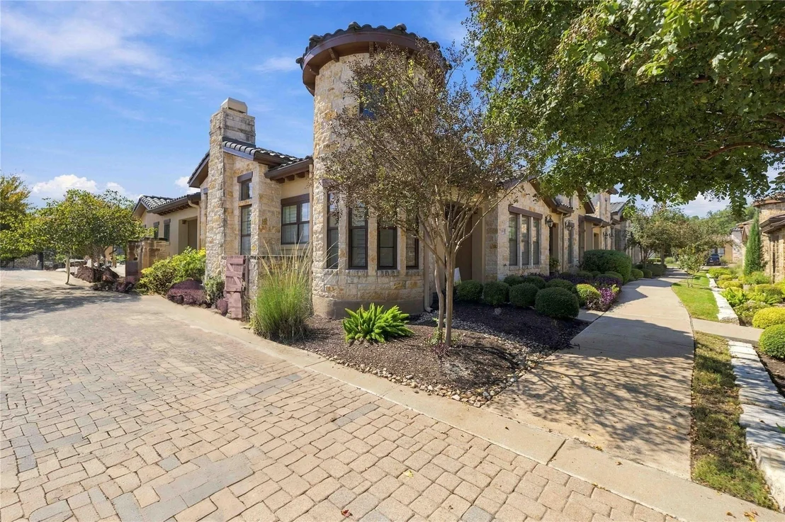 Photo of Unit 1 at 110 Lucia CIR