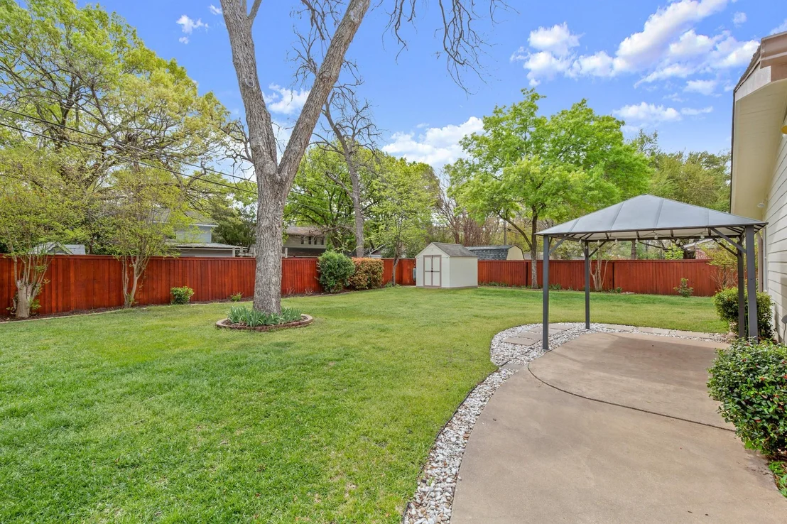 Photo of 6311 Treadwell BLVD