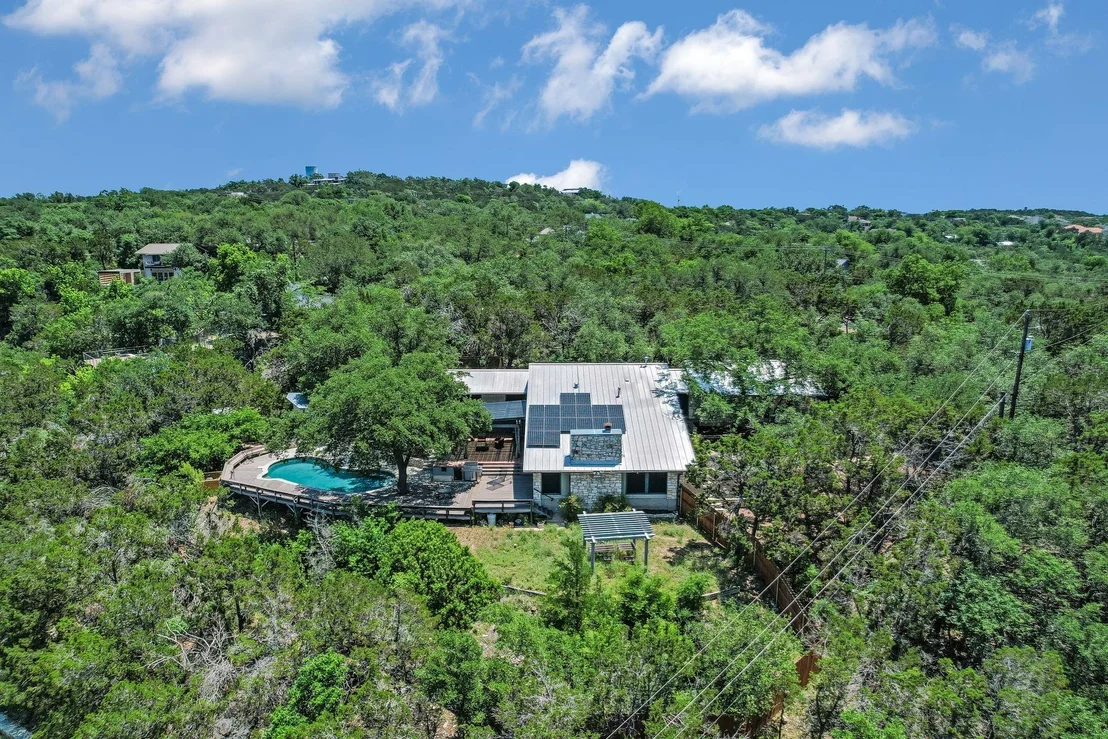 Photo of 1004 Castle Ridge RD