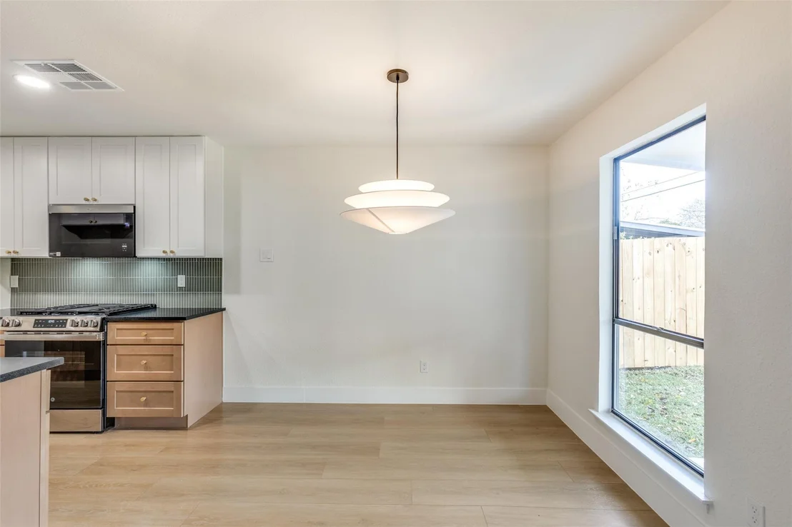 Photo of 1720 Pine Knoll DR
