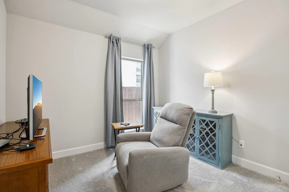 Photo of 149 Plumbago LOOP