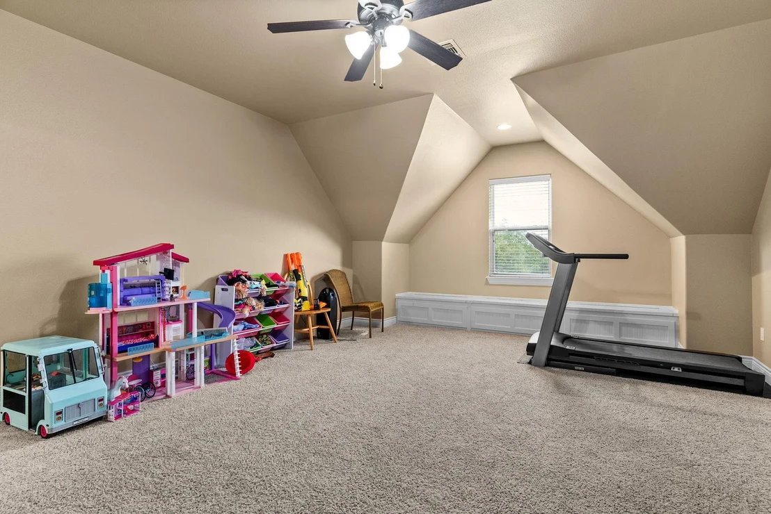 Photo of 121 Eagle Rock