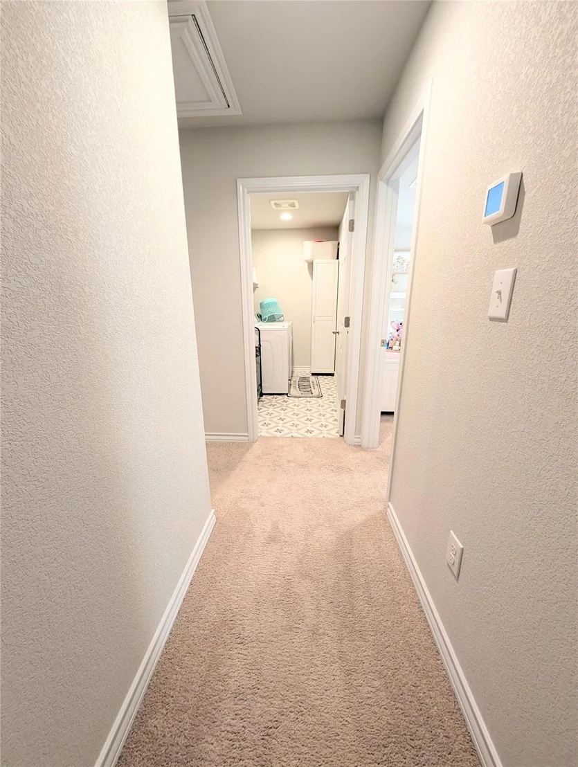 Photo of 226 Thornless CIR