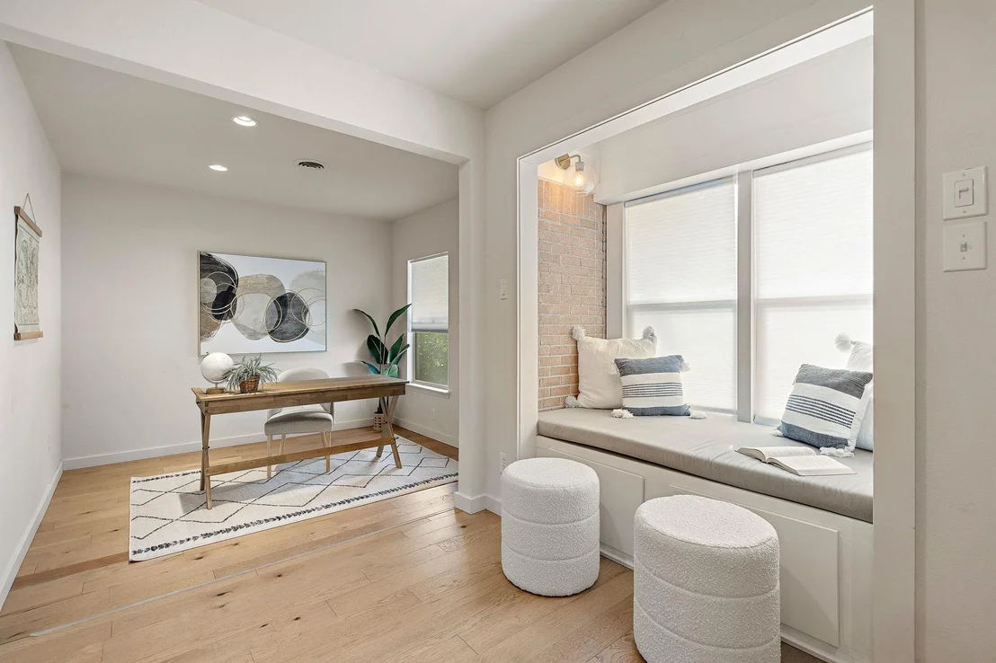 Photo of 8508 Contour DR