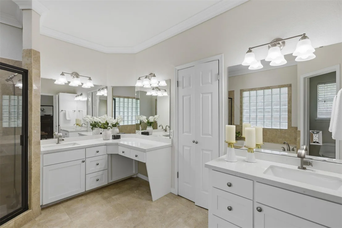 Photo of 9 Hillway DR