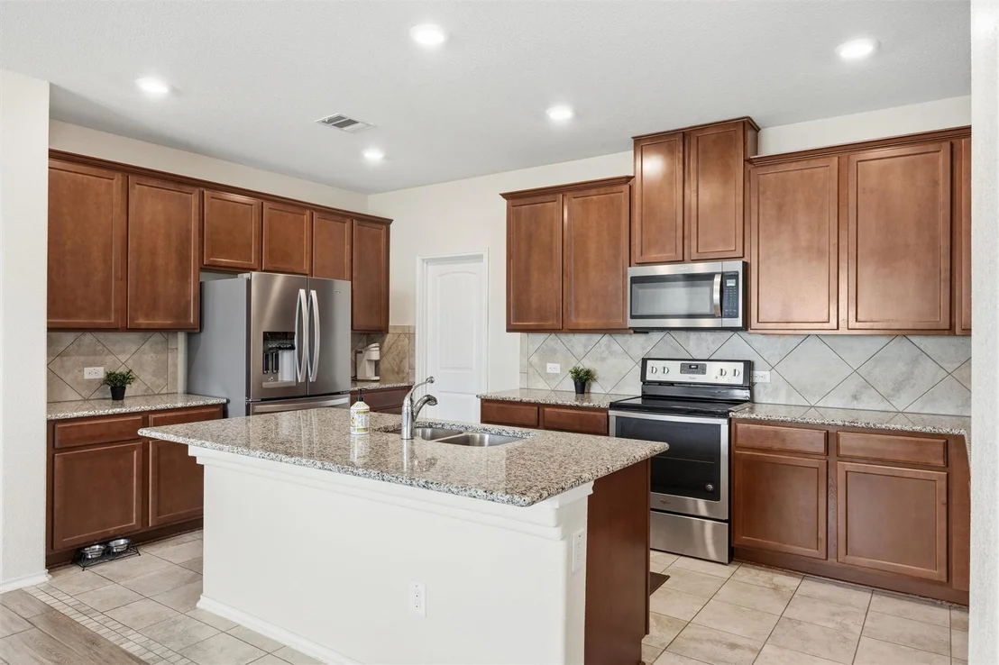 Photo of 16616 Brogan LN