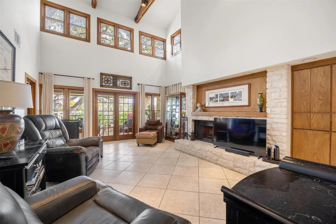 Photo of 116 W Eagle DR
