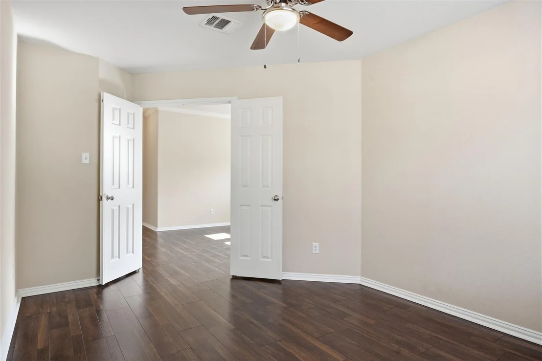 Photo of 1069 Talley LOOP