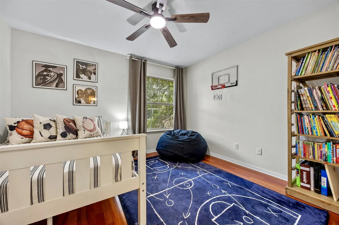 Photo of 1214 Cardinal LN