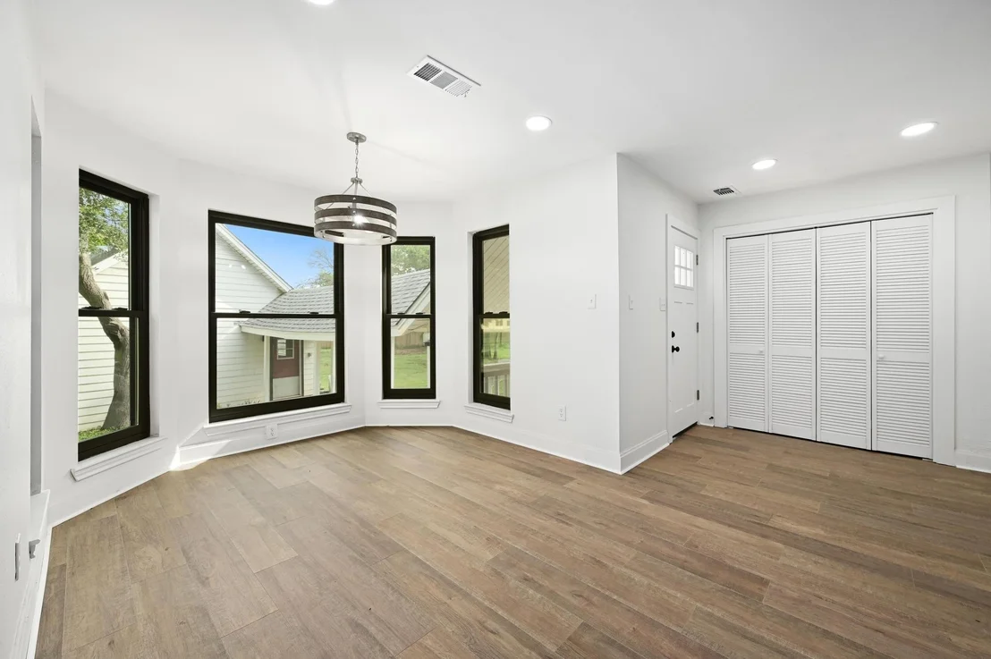 Photo of 322 Mesa Oaks