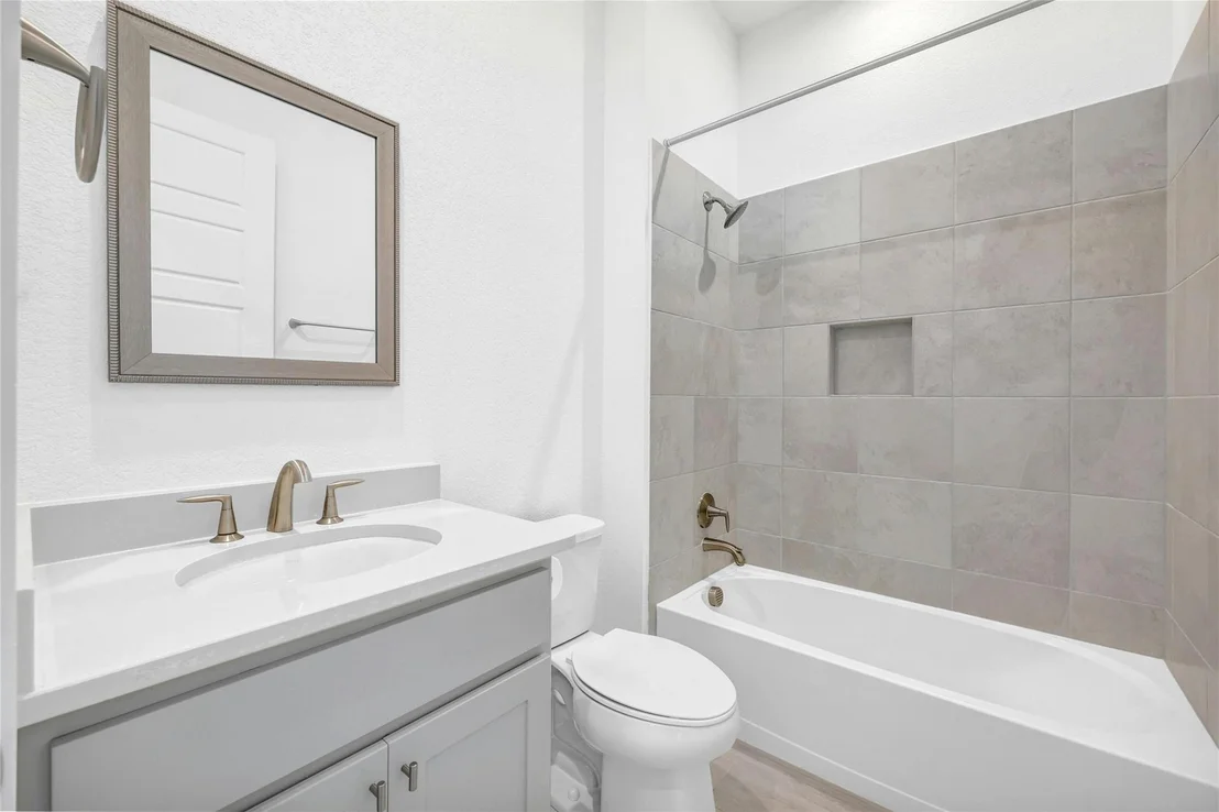 Photo of 213 Oakley PASS