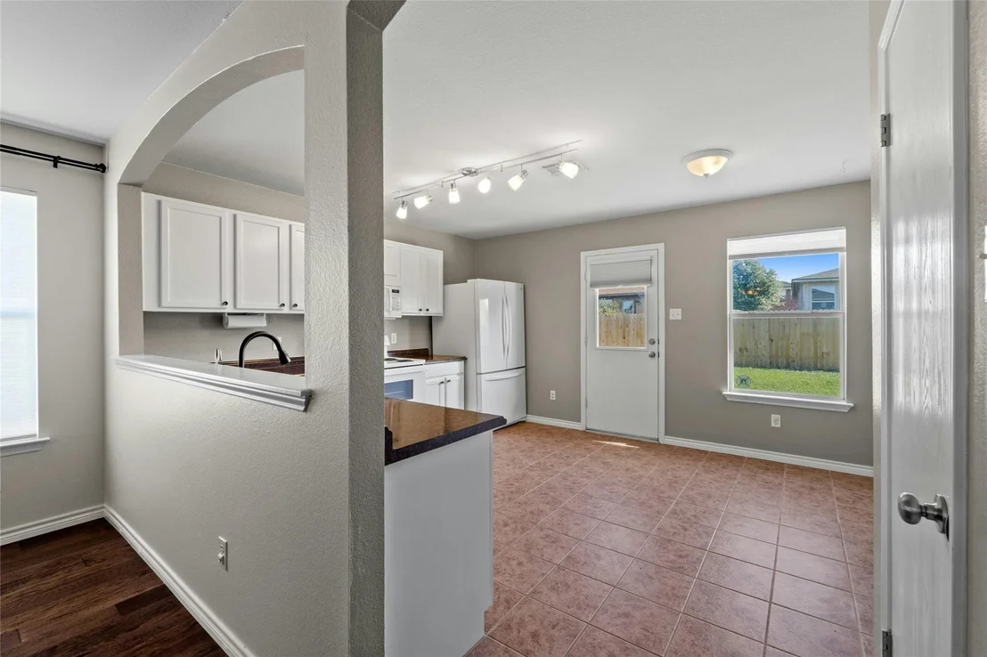 Photo of 1006 Terrace DR